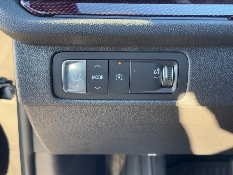 new 2026 Chevrolet Traverse car, priced at $55,310