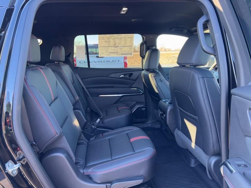 new 2026 Chevrolet Traverse car, priced at $55,310