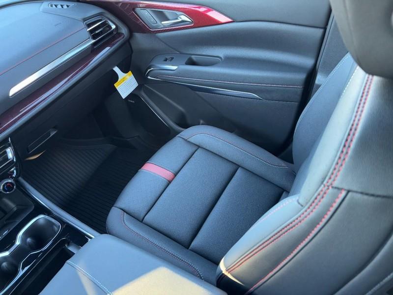 new 2026 Chevrolet Traverse car, priced at $55,310