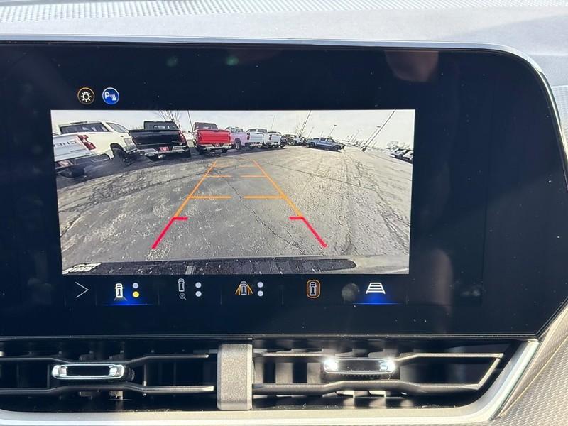 new 2026 Chevrolet Equinox car, priced at $31,427