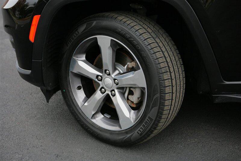 used 2021 Jeep Grand Cherokee L car, priced at $28,900