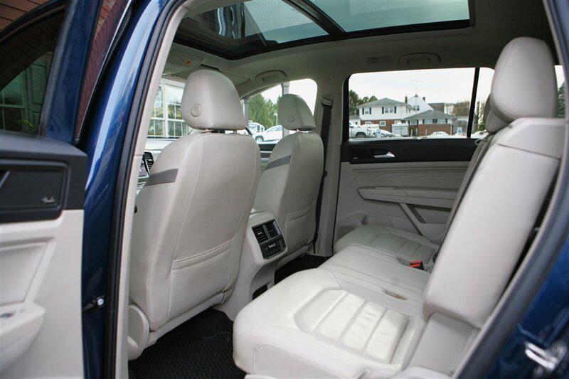 used 2021 Volkswagen Atlas car, priced at $29,900