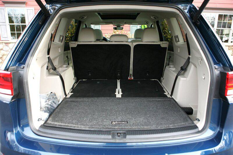 used 2021 Volkswagen Atlas car, priced at $29,900