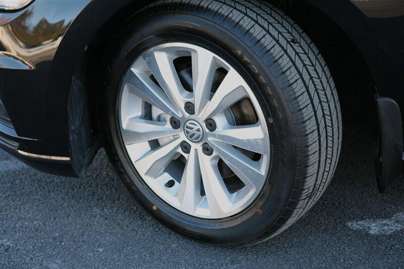 used 2018 Volkswagen Golf car, priced at $16,900