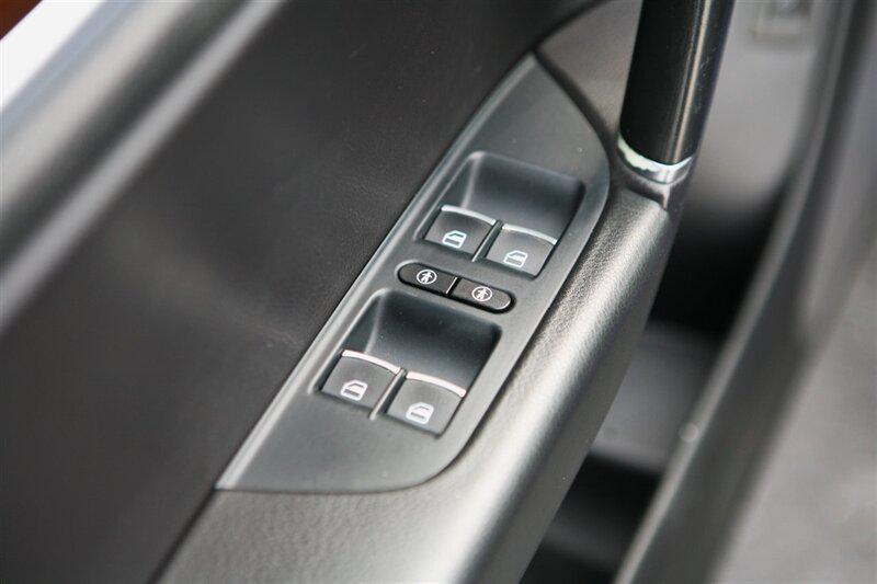 used 2016 Volkswagen Touareg car, priced at $24,900