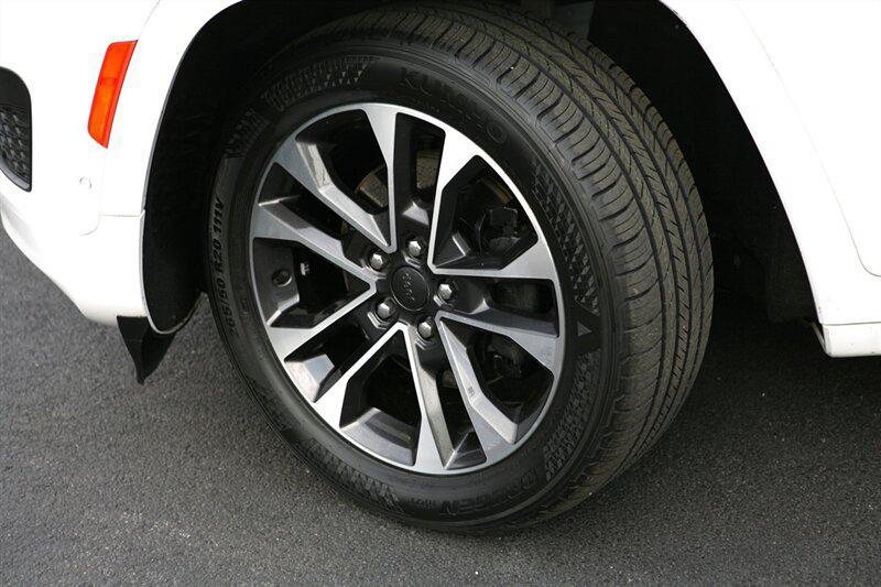 used 2022 Jeep Grand Cherokee L car, priced at $33,900