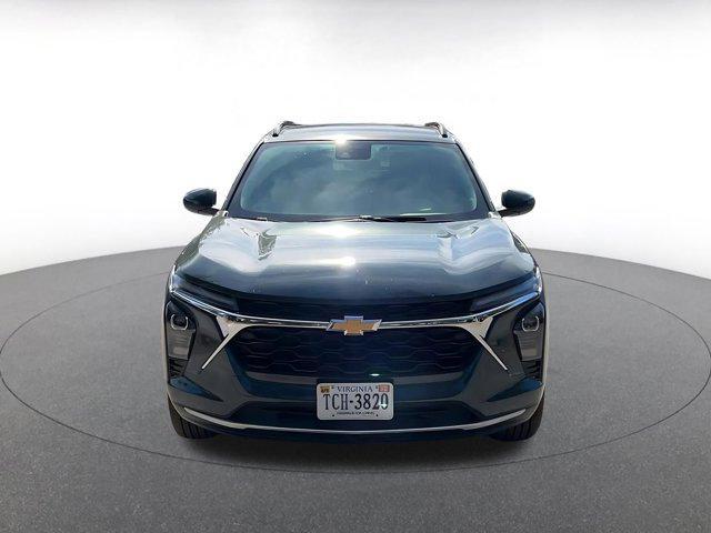 used 2025 Chevrolet Trax car, priced at $18,636