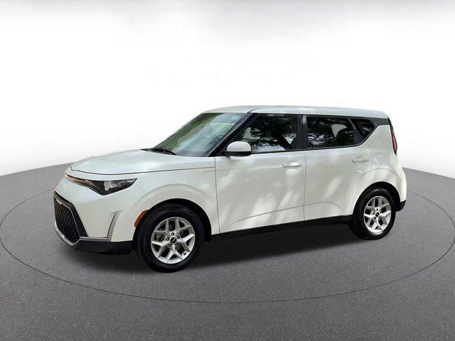 used 2025 Kia Soul car, priced at $17,198