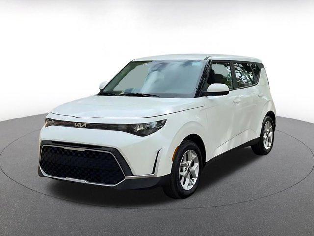 used 2025 Kia Soul car, priced at $17,198