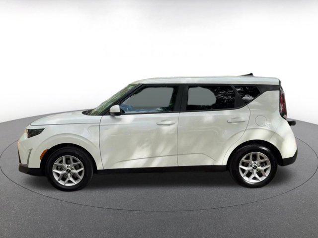 used 2025 Kia Soul car, priced at $17,198