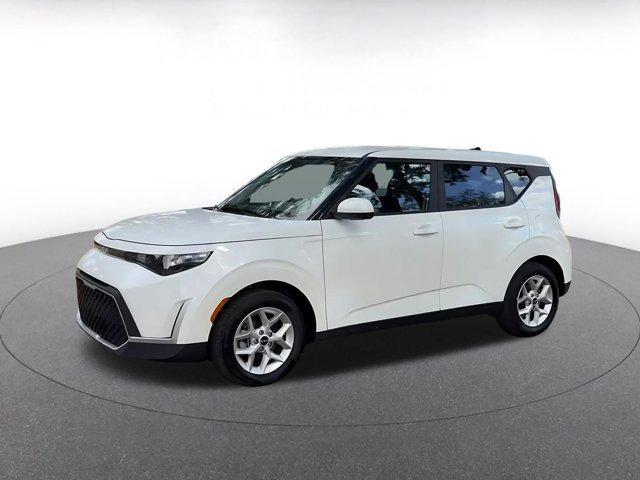 used 2025 Kia Soul car, priced at $17,249
