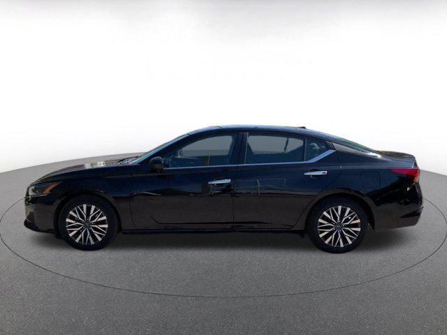 used 2025 Nissan Altima car, priced at $18,165