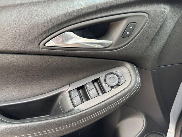 used 2025 Buick Encore GX car, priced at $21,098