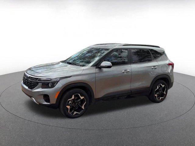 used 2025 Kia Seltos car, priced at $20,995