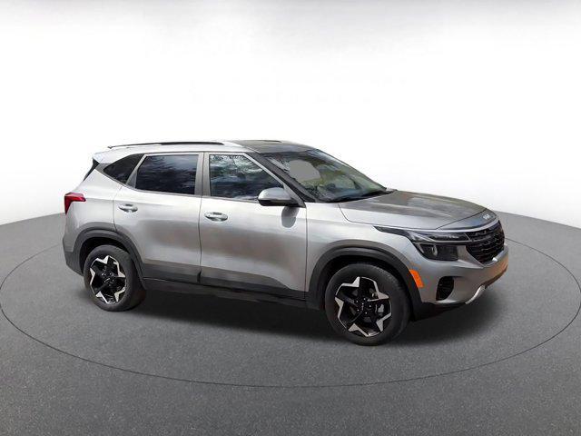 used 2025 Kia Seltos car, priced at $20,995