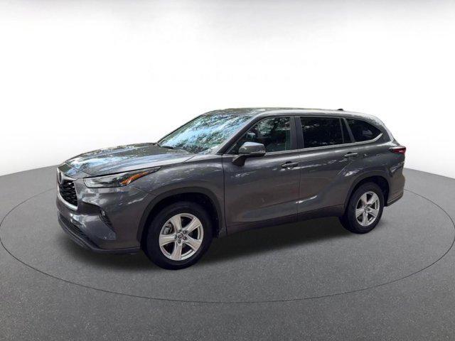 used 2025 Toyota Highlander car, priced at $36,249
