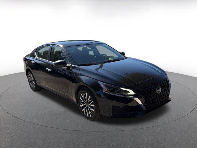 used 2025 Nissan Altima car, priced at $17,946