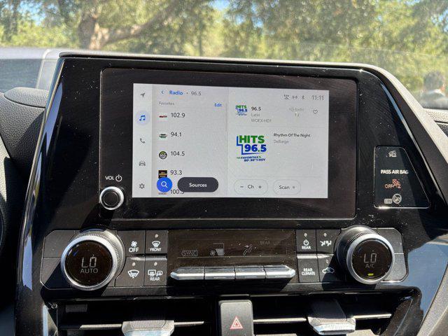 used 2025 Toyota Highlander car, priced at $35,499