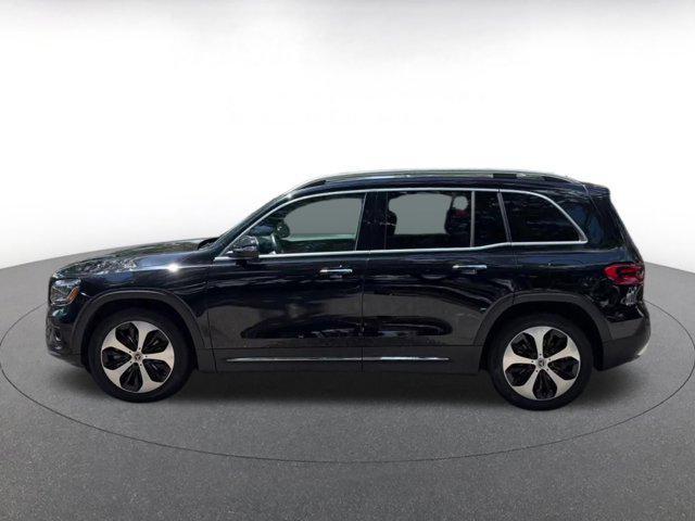 used 2025 Mercedes-Benz GLB 250 car, priced at $29,237