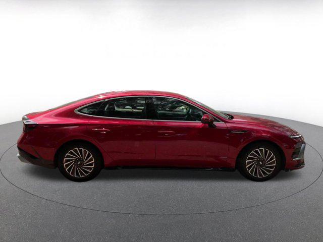 used 2025 Hyundai Sonata Hybrid car, priced at $22,499
