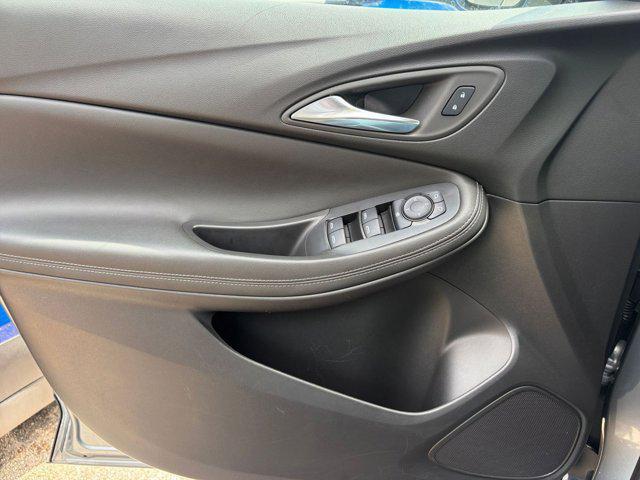 used 2025 Buick Encore GX car, priced at $21,398