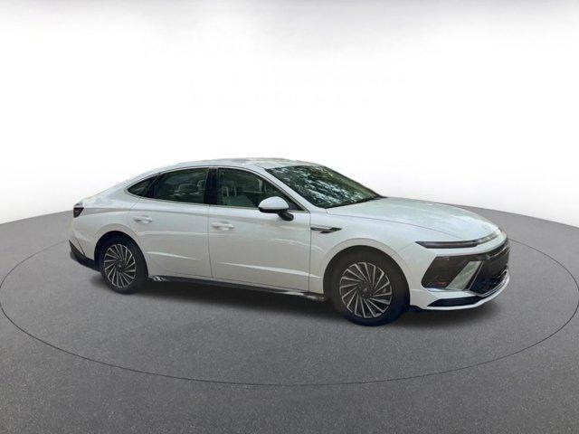 used 2025 Hyundai Sonata Hybrid car, priced at $21,598