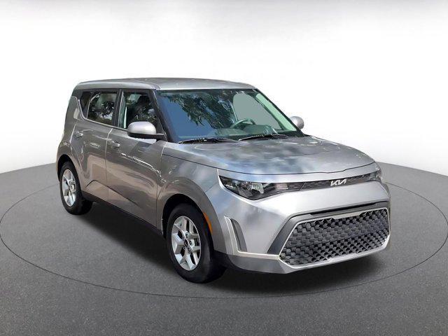 used 2025 Kia Soul car, priced at $17,298
