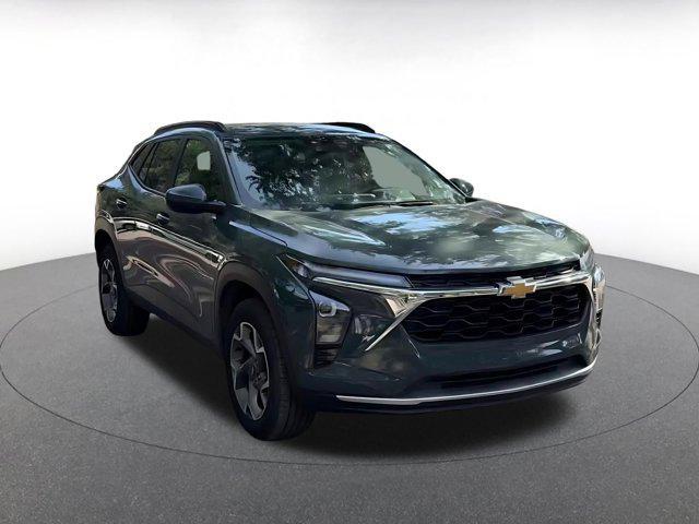 used 2025 Chevrolet Trax car, priced at $18,529