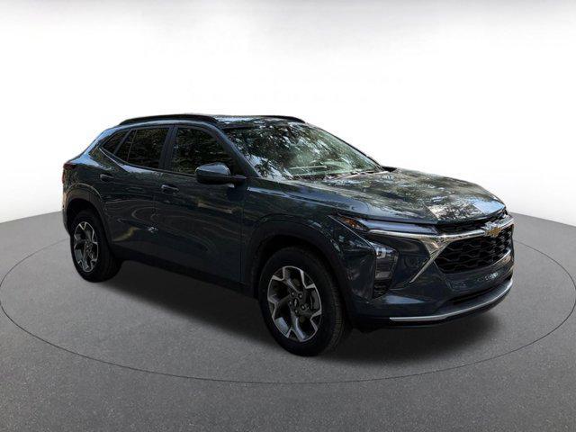 used 2025 Chevrolet Trax car, priced at $18,529