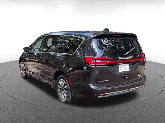 used 2023 Chrysler Pacifica Hybrid car, priced at $23,995