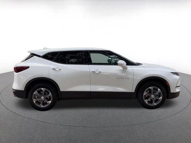 used 2025 Chevrolet Blazer car, priced at $24,499