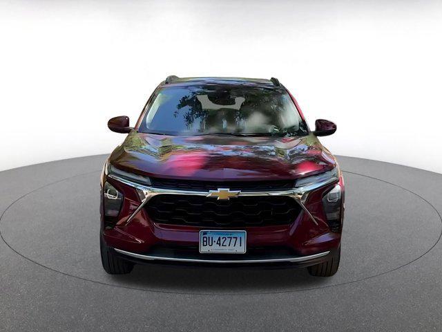 used 2025 Chevrolet Trax car, priced at $18,877