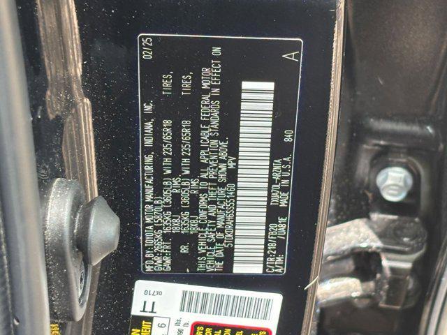used 2025 Toyota Highlander car, priced at $35,749