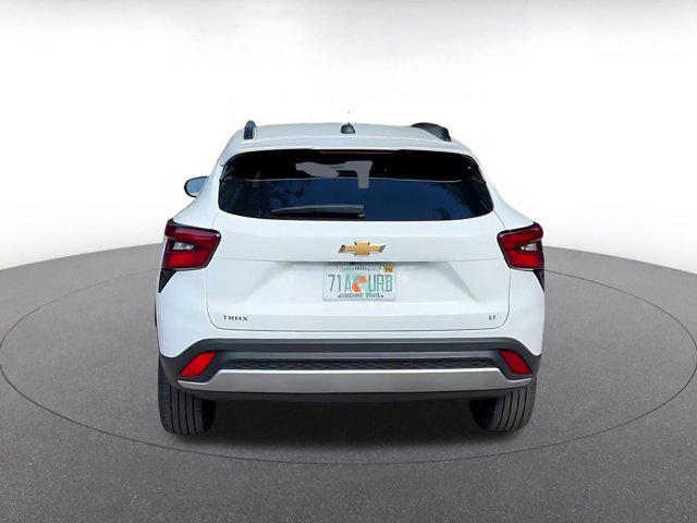 used 2025 Chevrolet Trax car, priced at $18,422