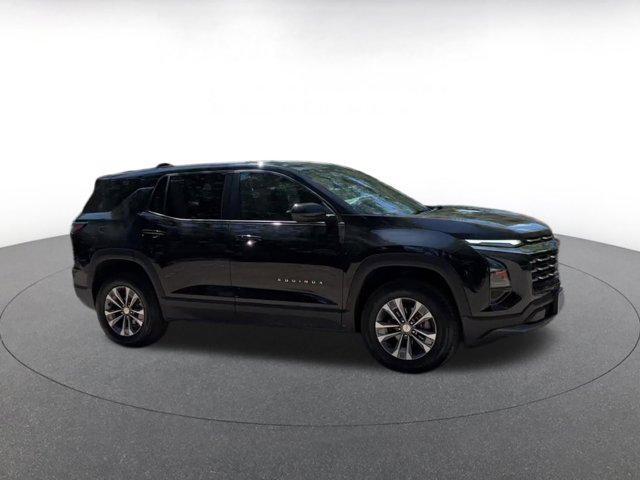 used 2025 Chevrolet Equinox car, priced at $22,898