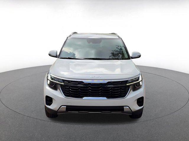 used 2025 Kia Seltos car, priced at $20,898