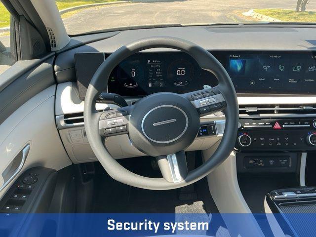 new 2026 Hyundai TUCSON Hybrid car, priced at $33,050
