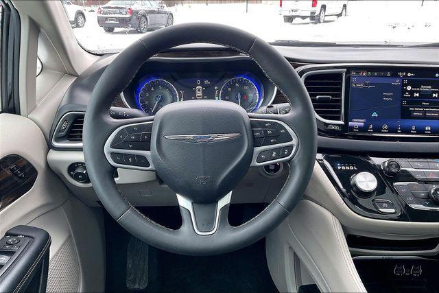 used 2024 Chrysler Pacifica car, priced at $27,588