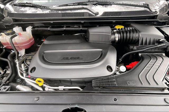 used 2024 Chrysler Pacifica car, priced at $27,588