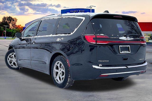 used 2024 Chrysler Pacifica car, priced at $27,588