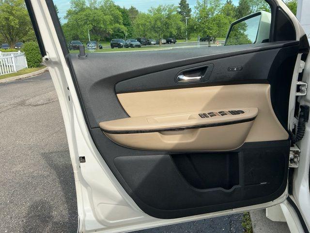 used 2011 GMC Acadia car, priced at $5,995