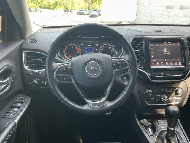 used 2019 Jeep Cherokee car, priced at $16,495