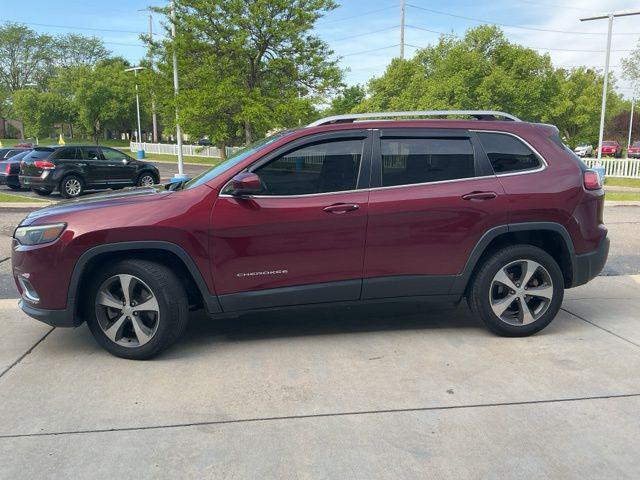 used 2019 Jeep Cherokee car, priced at $16,495
