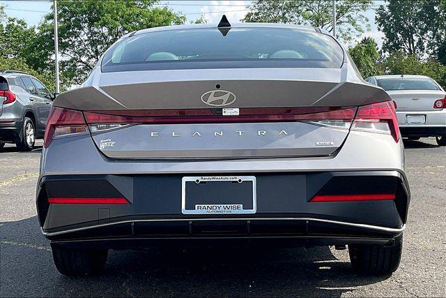 new 2025 Hyundai ELANTRA HEV car, priced at $27,794