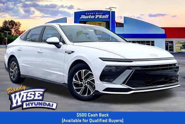 new 2026 Hyundai Sonata Hybrid car, priced at $30,067