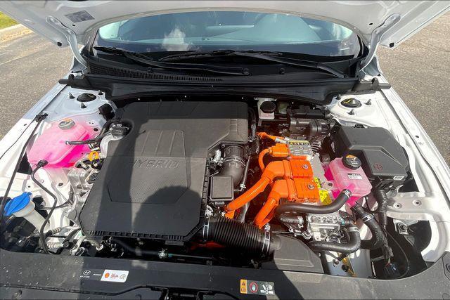 new 2025 Hyundai ELANTRA HEV car, priced at $27,674