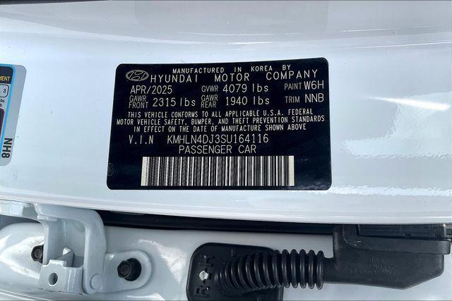 new 2025 Hyundai ELANTRA HEV car, priced at $27,674