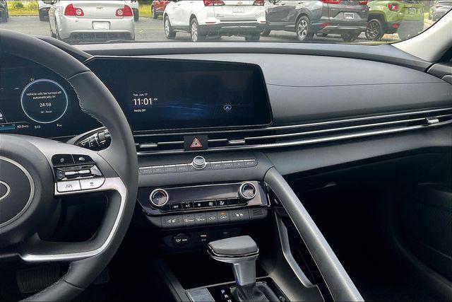 new 2025 Hyundai ELANTRA HEV car, priced at $27,674