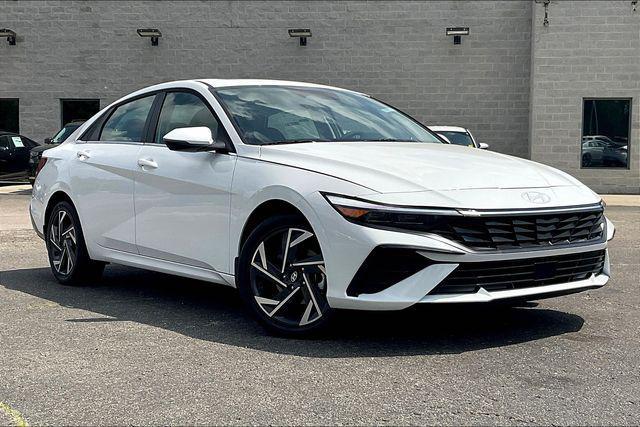 new 2025 Hyundai ELANTRA HEV car, priced at $27,674