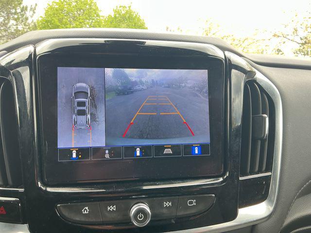 used 2023 Chevrolet Traverse car, priced at $27,495